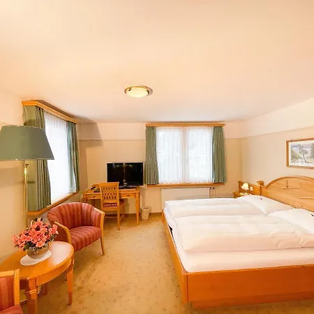 Engadinerhof Hotel