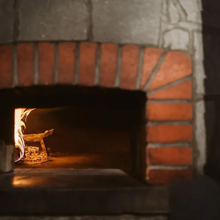 Boutique Engadinerhof - A For Generations Отель Понтрезина