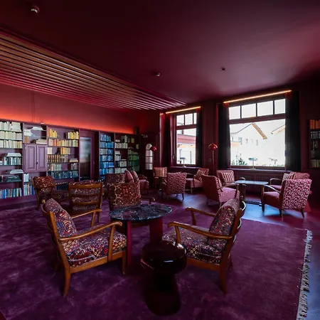מלון Boutique Engadinerhof - A For Generations פונטרסינה