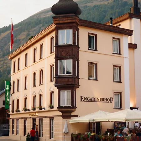 Boutique Engadinerhof - A For Generations 蓬特雷西纳