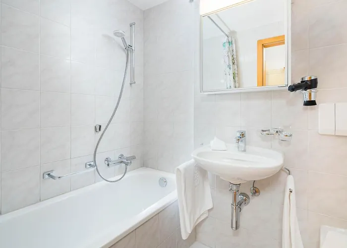 Boutique Engadinerhof - A For Generations Hotel 2*