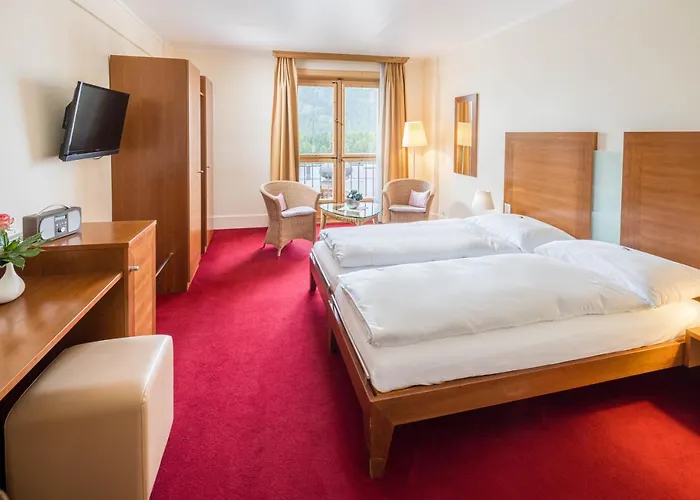 Hotel Boutique Engadinerhof - A For Generations 2*