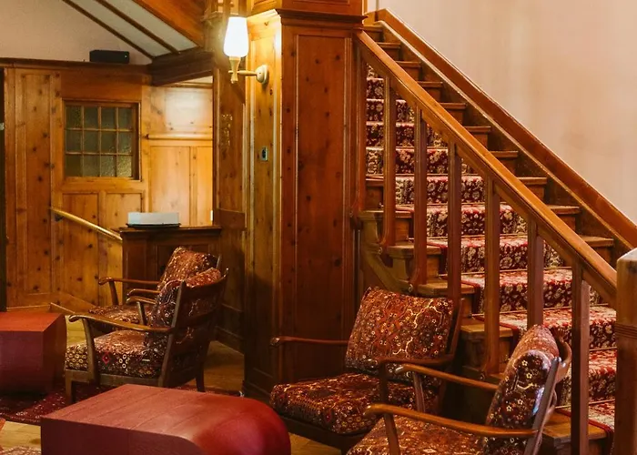 Boutique Engadinerhof - A For Generations Otel