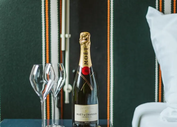 Boutique Engadinerhof - A For Generations Otel 2*