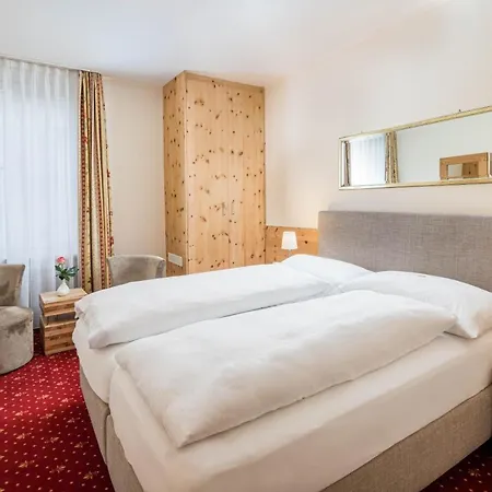 Boutique Engadinerhof - A For Generations 2* Pontresina