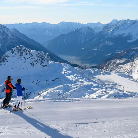 Boutique Engadinerhof - A For Generations Hotel