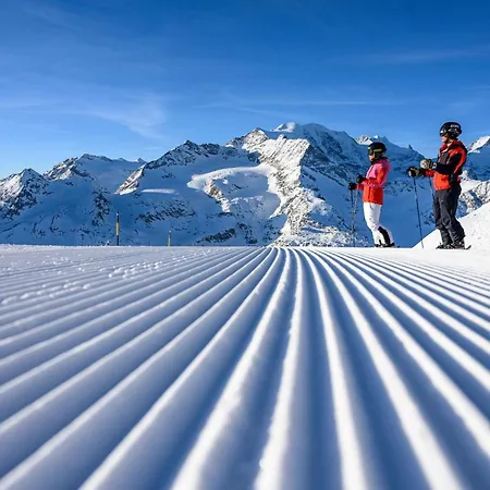 Hotel Boutique Engadinerhof - A For Generations