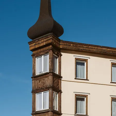 Hotel Engadinerhof 2*