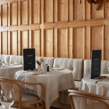 Hotel Boutique Engadinerhof - A For Generations 2*