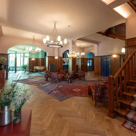 Hotel Boutique Engadinerhof - A For Generations