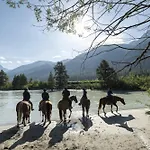 Boutique Engadinerhof - A For Generations 2* Pontresina