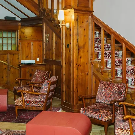 Hotell Boutique Engadinerhof - A For Generations 2*