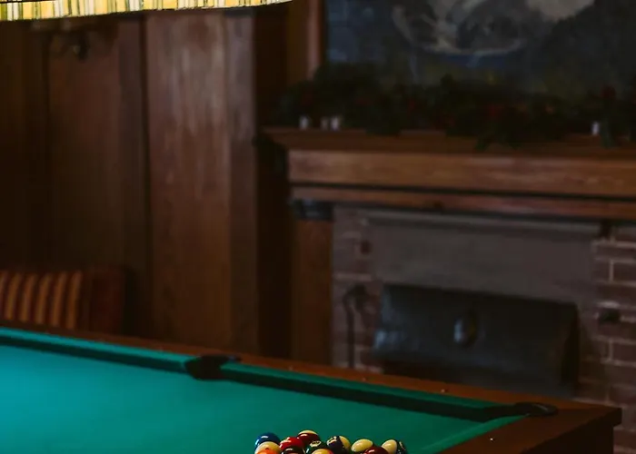 Boutique Engadinerhof - A For Generations 2* Pontresina